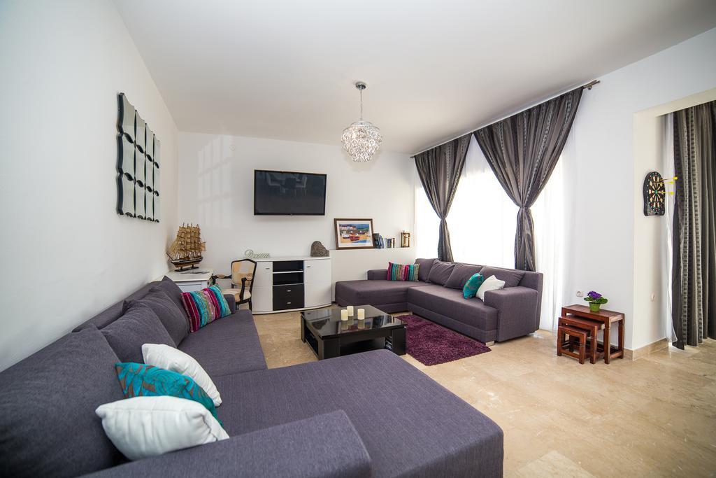 Holiday Home White House Podstrana Esterno foto